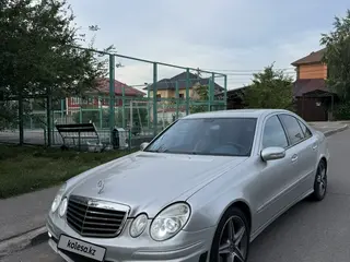 Mercedes-Benz E 320