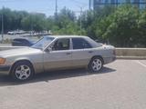 Mercedes-Benz E 200 1991 года за 1 400 000 тг. в Шымкент – фото 2