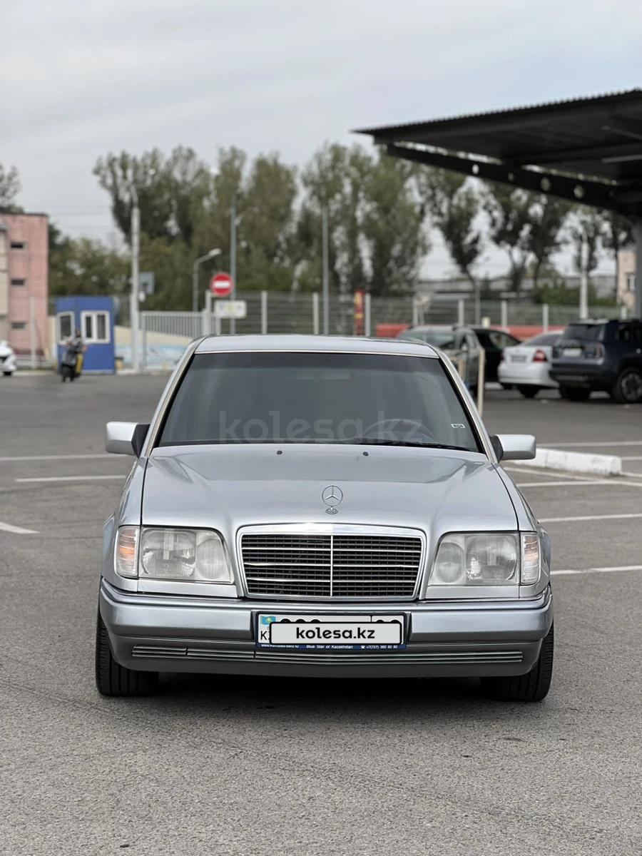 Mercedes-Benz E 220 1994 г.