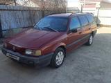 Volkswagen Passat 1993 года за 1 400 000 тг. в Атырау – фото 2