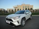 Toyota RAV4 2021 года за 16 500 000 тг. в Кокшетау – фото 2