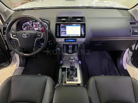 Toyota Land Cruiser Prado Luxe 2022 года за 55 000 000 тг. в Астана – фото 10
