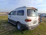 Hyundai Starex 2005 годаүшін1 600 000 тг. в Абай (Келесский р-н) – фото 2