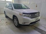 Toyota Highlander 2014 годаfor8 250 000 тг. в Актау – фото 2