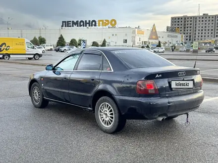 Audi A4 1996 года за 800 000 тг. в Алматы – фото 4