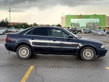 Audi A4 1996 года за 800 000 тг. в Алматы – фото 7