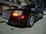 Chrysler 300C 2007 года за 5 000 000 тг. в Алматы – фото 2