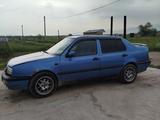 Volkswagen Vento 1992 года за 600 000 тг. в Жалкамыс – фото 3