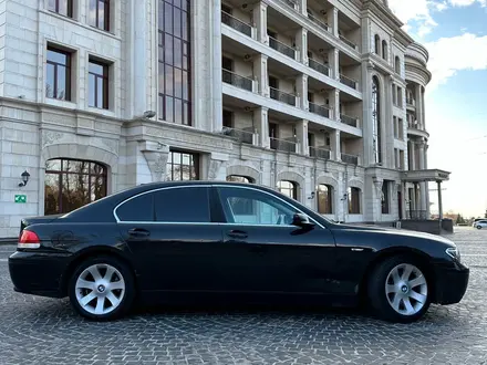 BMW 735 2003 года за 4 300 000 тг. в Алматы – фото 3