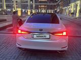 Lexus ES 350 2021 года за 25 000 000 тг. в Атырау