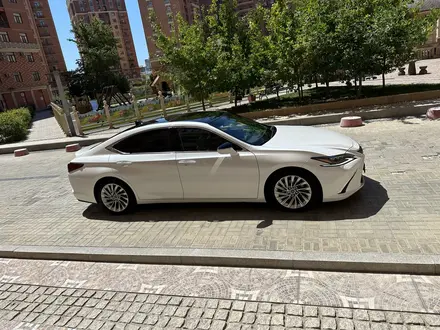 Lexus ES 350 2021 года за 31 000 000 тг. в Атырау – фото 23