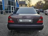 Mercedes-Benz C 280 1994 годаүшін2 100 000 тг. в Тараз – фото 4