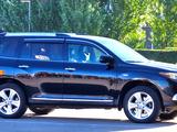 Toyota Highlander 2012 года за 12 800 000 тг. в Астана