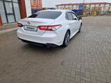 Toyota Camry 2019 года за 13 300 000 тг. в Актау – фото 2