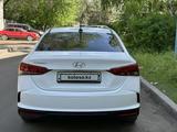 Hyundai Accent 2022 годаfor8 350 000 тг. в Алматы – фото 5