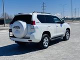 Toyota Land Cruiser Prado 2011 года за 13 800 000 тг. в Актау – фото 4