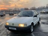 Volkswagen Passat 1993 года за 850 000 тг. в Алматы