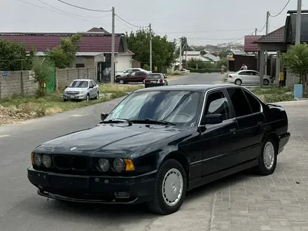 BMW 525 1995 года за 1 250 000 тг. в Шымкент