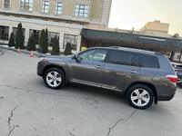 Toyota Highlander 2011 года за 14 200 000 тг. в Алматы