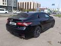 Toyota Camry 2020 года за 9 900 000 тг. в Астана – фото 3