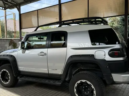 Toyota FJ Cruiser 2008 года за 13 290 000 тг. в Алматы – фото 4