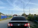 Volkswagen Passat 2006 годаүшін3 300 000 тг. в Атырау – фото 2