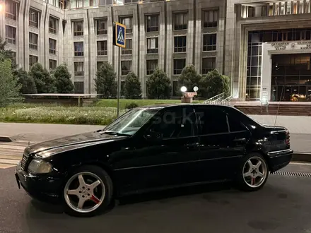 Mercedes-Benz C 280 1995 года за 2 800 000 тг. в Алматы