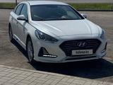 Hyundai Sonata 2019 года за 8 500 000 тг. в Жезказган – фото 2