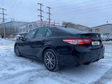 Toyota Camry 2020 года за 10 700 000 тг. в Астана – фото 4