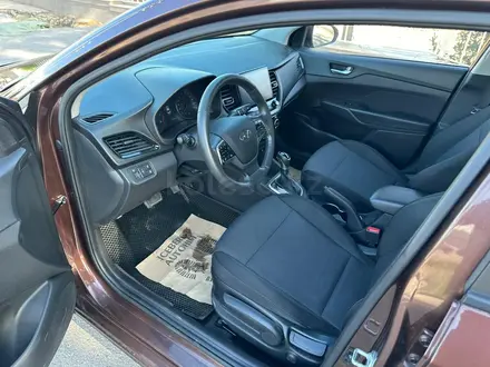 Hyundai Accent 2022 года за 7 250 000 тг. в Алматы – фото 26