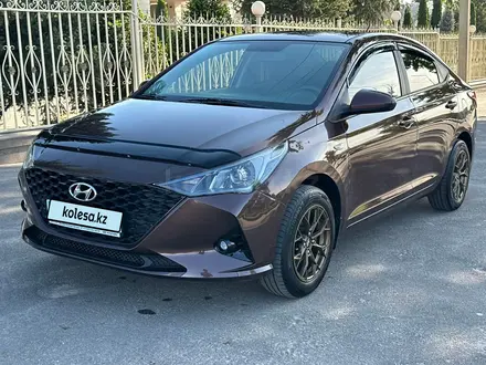Hyundai Accent 2022 года за 7 250 000 тг. в Алматы – фото 36