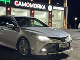 Toyota Camry 2019 года за 14 600 000 тг. в Жезказган – фото 5