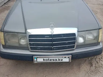 Mercedes-Benz E 200 1992 года за 1 100 000 тг. в Кызылорда – фото 4