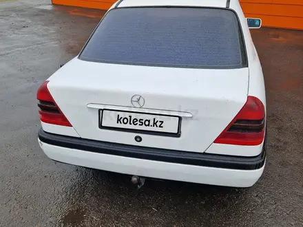 Mercedes-Benz C 180 1993 года за 1 800 000 тг. в Астана – фото 6