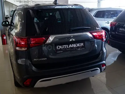 Mitsubishi Outlander Intense+ 4WD 2022 года за 20 900 000 тг. в Усть-Каменогорск – фото 5