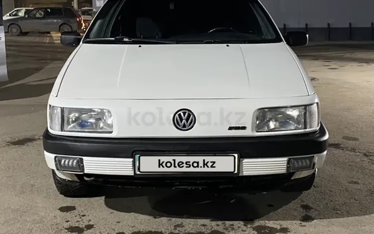 Volkswagen Passat 1992 годаүшін1 400 000 тг. в Астана