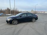 Toyota Camry 2016 года за 6 500 000 тг. в Уральск – фото 2