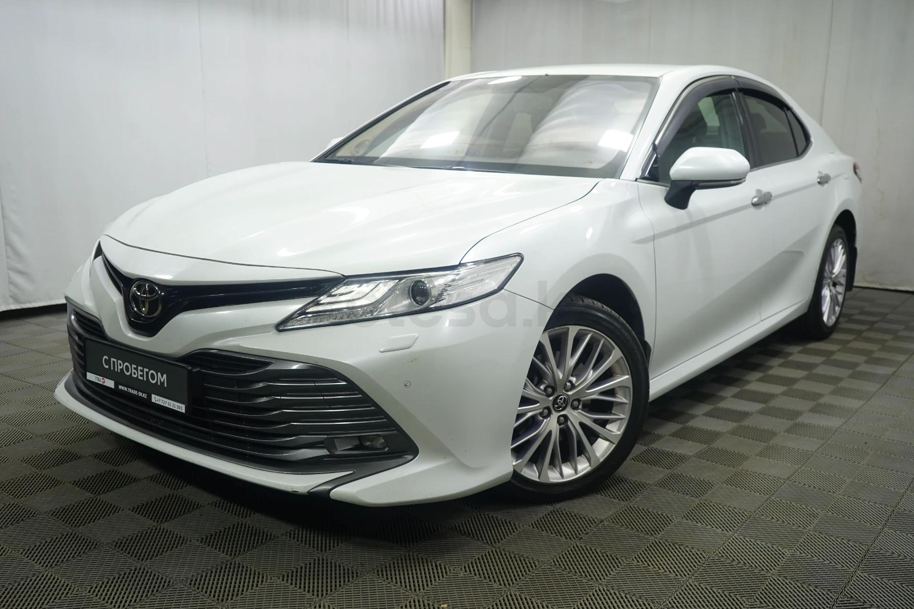 Toyota Camry 2018 г.