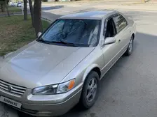 Toyota Camry, 1998
