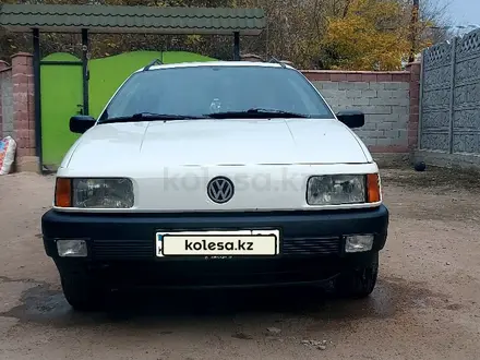 Volkswagen Passat 1993 года за 1 950 000 тг. в Тараз – фото 2