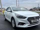 Hyundai Accent 2018 года за 6 800 000 тг. в Шымкент – фото 3