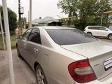 Toyota Camry 2003 года за 5 300 000 тг. в Шу – фото 4