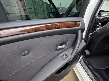 BMW 528 2009 года за 6 000 000 тг. в Алматы – фото 9