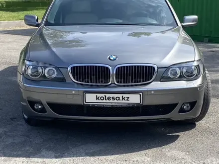 BMW 750 2006 года за 5 950 000 тг. в Шымкент – фото 8