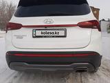 Hyundai Santa Fe 2022 года за 15 000 000 тг. в Караганда – фото 2