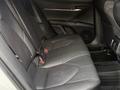 Toyota Camry 2023 года за 16 300 000 тг. в Уральск – фото 12