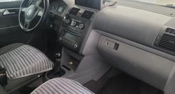 Volkswagen Touran 2005 года за 3 999 000 тг. в Павлодар – фото 4