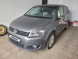 Volkswagen Touran 2005 года за 3 999 000 тг. в Павлодар – фото 2