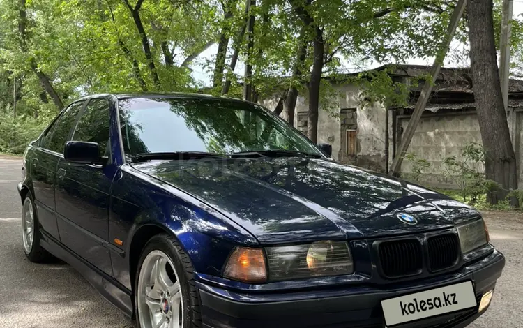 BMW 328 1997 года за 3 000 000 тг. в Алматы