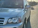 Toyota Highlander 2004 года за 7 500 000 тг. в Шымкент – фото 2